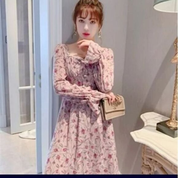 VINTAGE KOREAN FLORAL DRESS PRE FALL - Picture 2 of 10